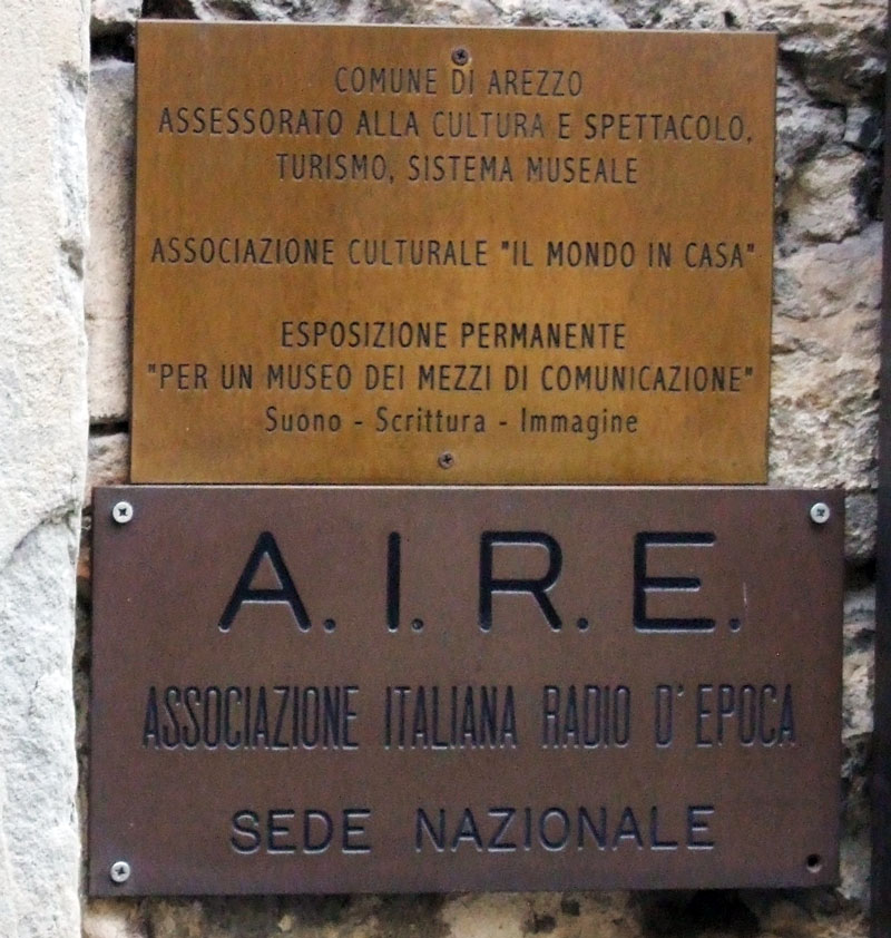 Figura 2 - La targa che ricorda la sede nazionale dell’A.I.R.E. 