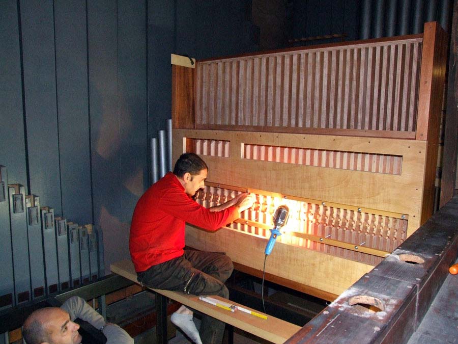 Collocazione dei due somieri maestri del Grand’Organo della Collegiata di Seregno.