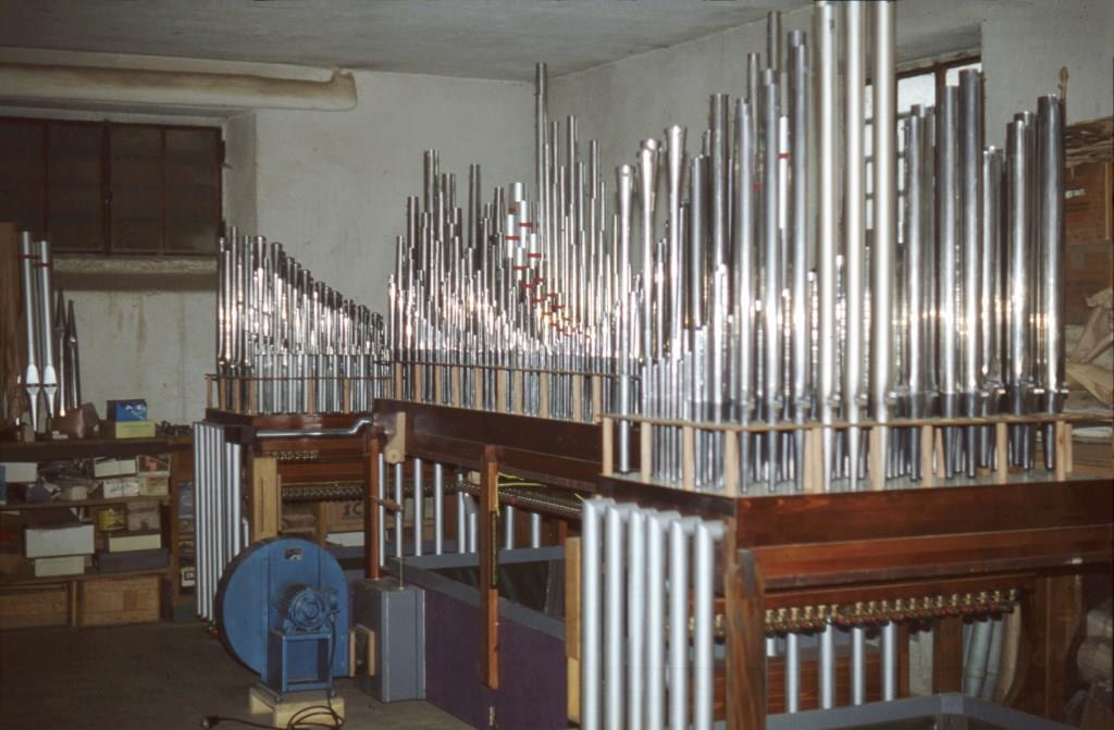 L’organo della Parrocchia di Belledo (LC) ultimato (1982)