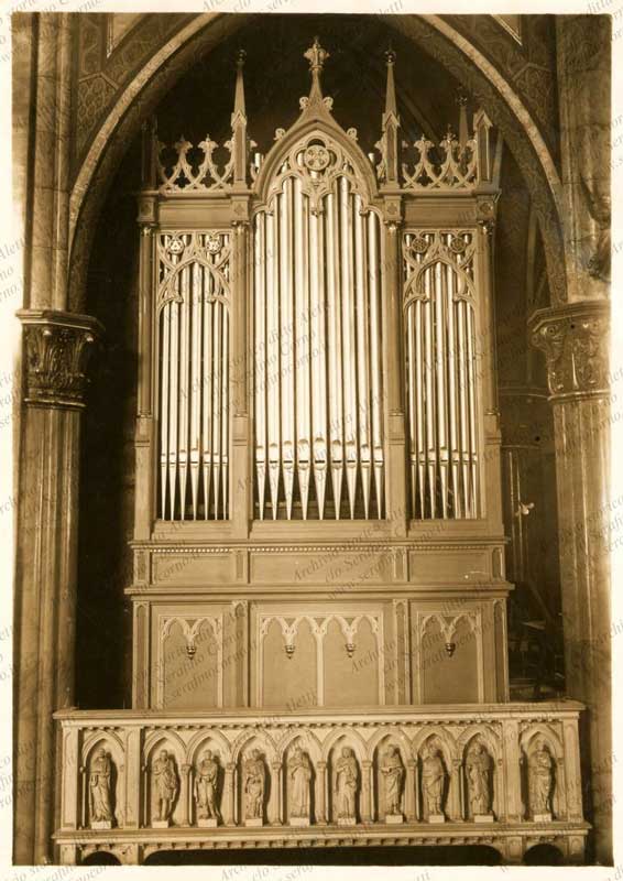 L'organo costruito dalla ditta "Fratelli Aletti" sito nella chiesa della S.S. Trinità di Monza chiamata anche chiesa degli "artigianelli".